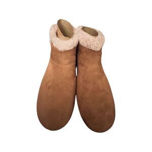 Zodiac Pixie Slippers Booties- Latte - Size 10M- NIB